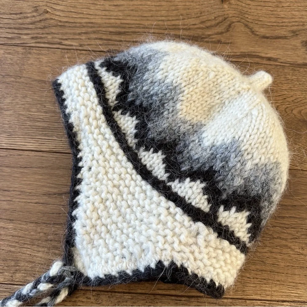 New Pure New Wool Hat Kids Size Handmade Made in Iceland